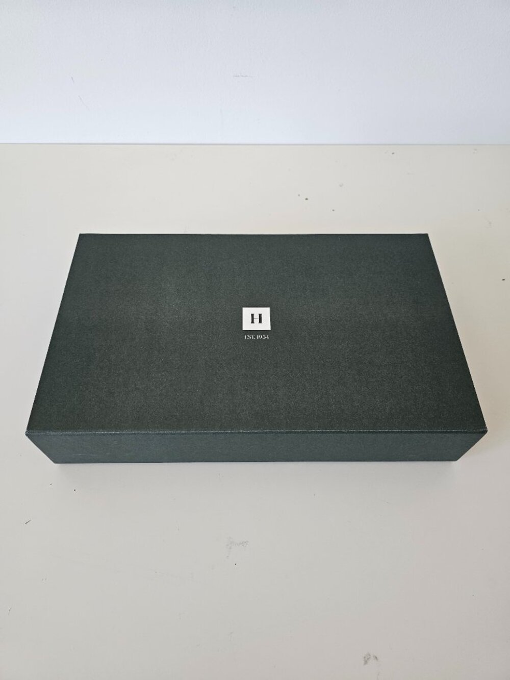 New HARRY ROSEN Green Garment Storage Magnetic Closure Box 12.5" x 7.5" x 2.5"